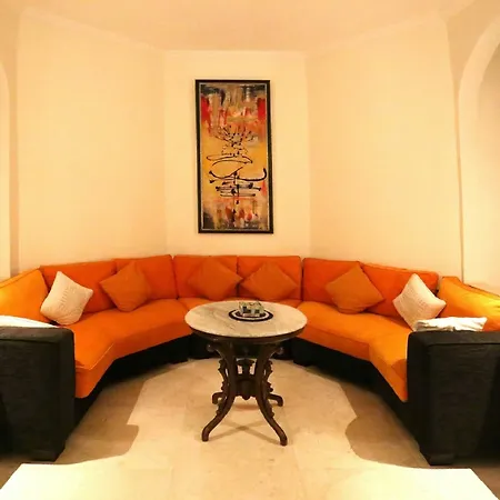 Urbanest Inn Villa