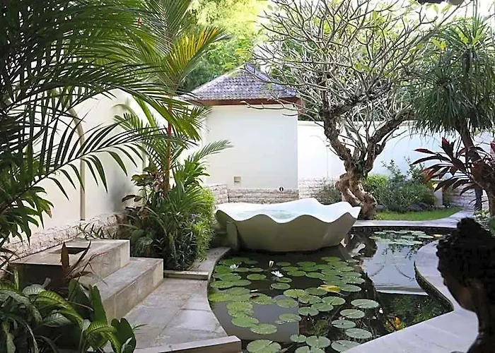 Urbanest Hotel Seminyak