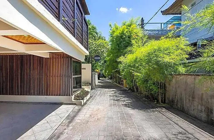 Urbanest Hotel 3*
