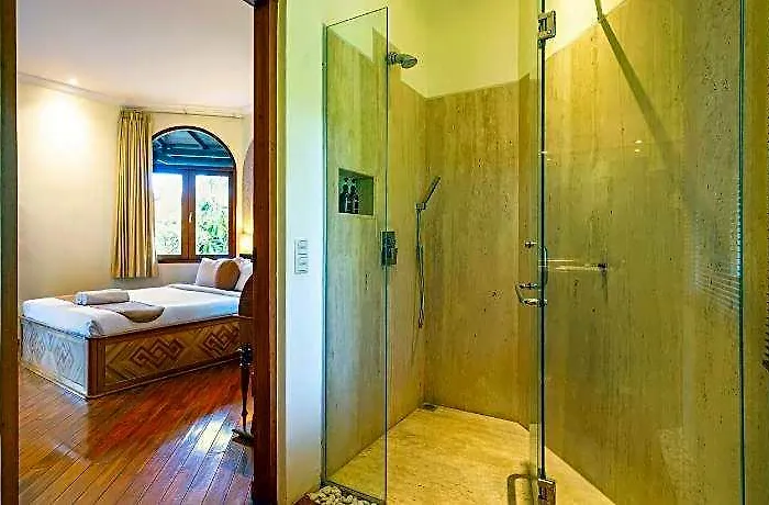 Urbanest Hotel Seminyak