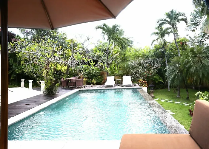 Urbanest Hotel Seminyak (Bali)